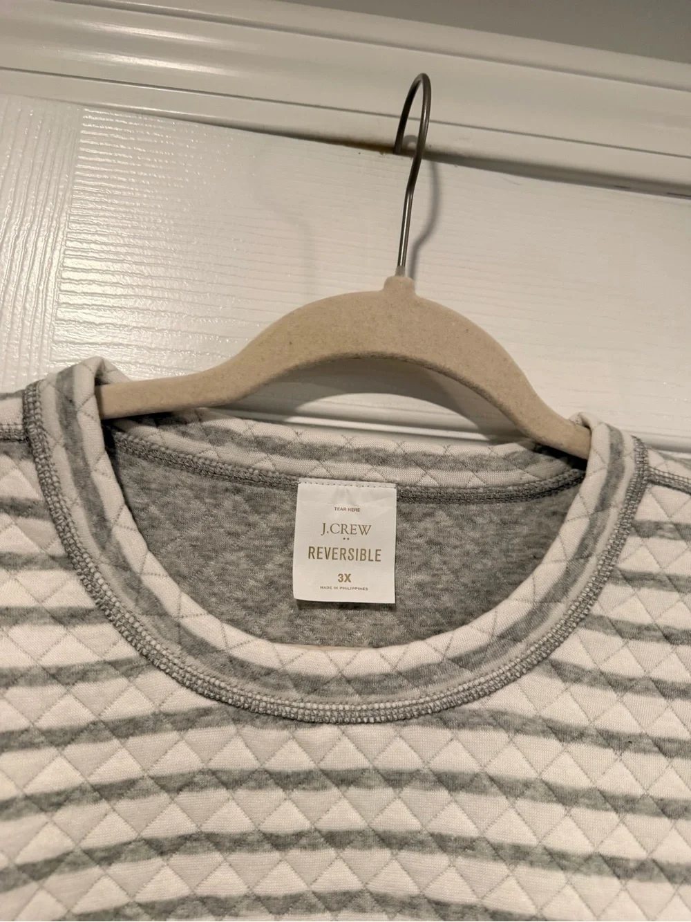 NWOT J. Crew Size 3X Gray Cream Reversible Quilted Striped Crew Sweatshirt